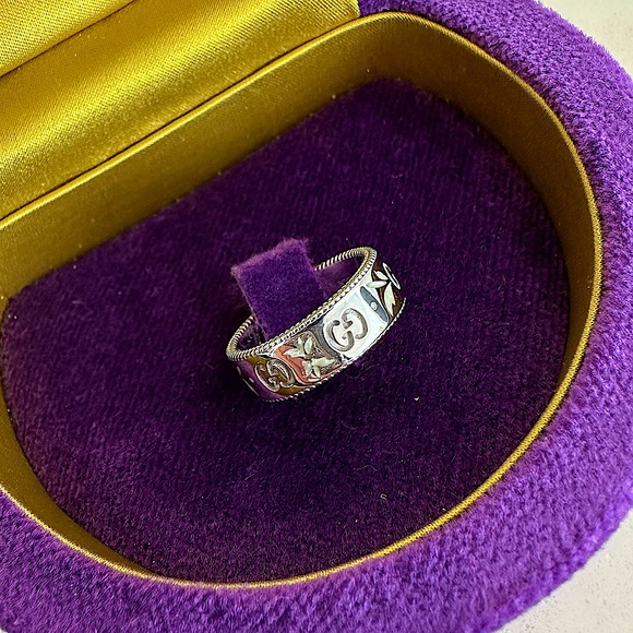 Gucci Icon Blooms Ring 18kt White Gold - Picture 3 of 11